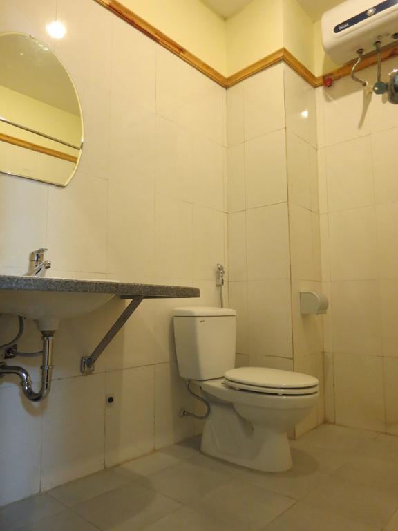 Gold Hotel Ninh Binh Buitenkant foto
